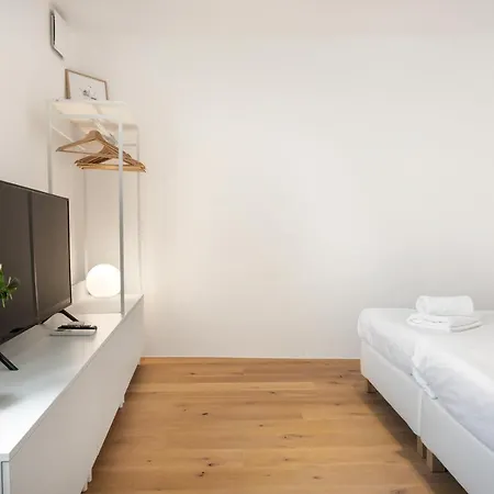 Modern With Terrace Close To Nova Gorica