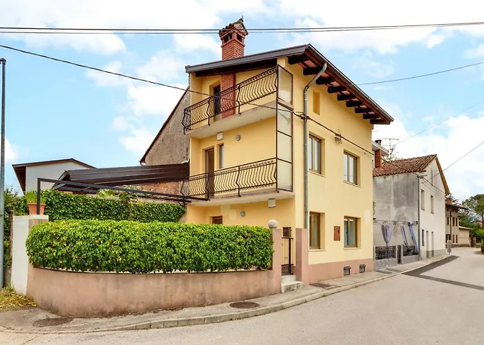 Modern With Terrace Close To Nova Gorica Appartamento